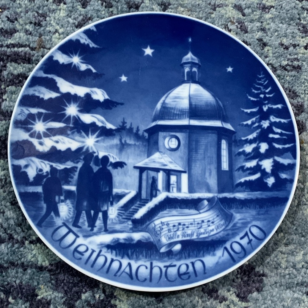 Vintage Bareuther Silent night Christmas Plate 1970 blue & white in box
